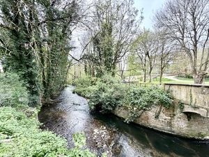 Local Area- click for photo gallery